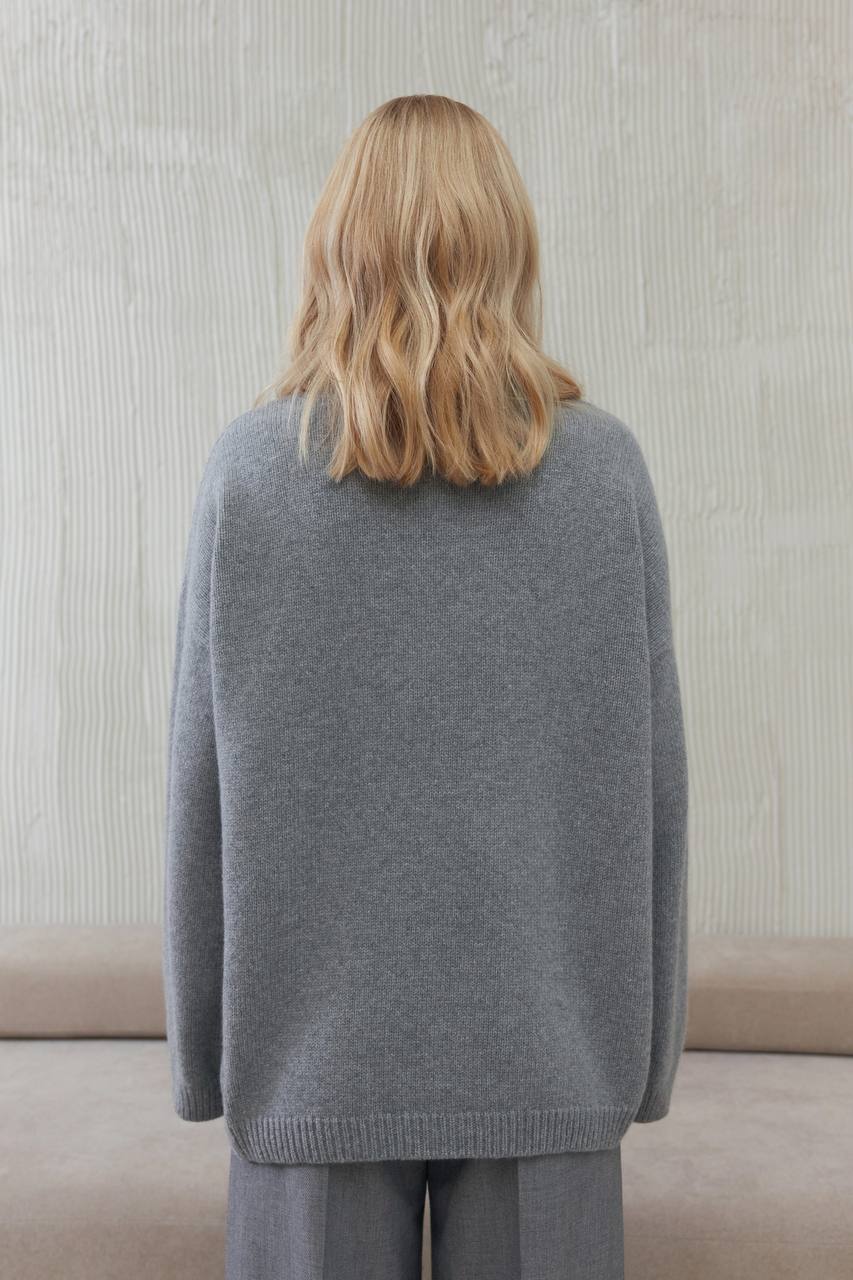 Ivory high neck sweater in merino wool and cashmere