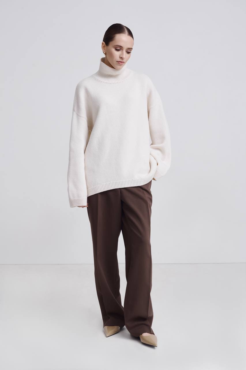 Ivory high neck sweater in merino wool and cashmere