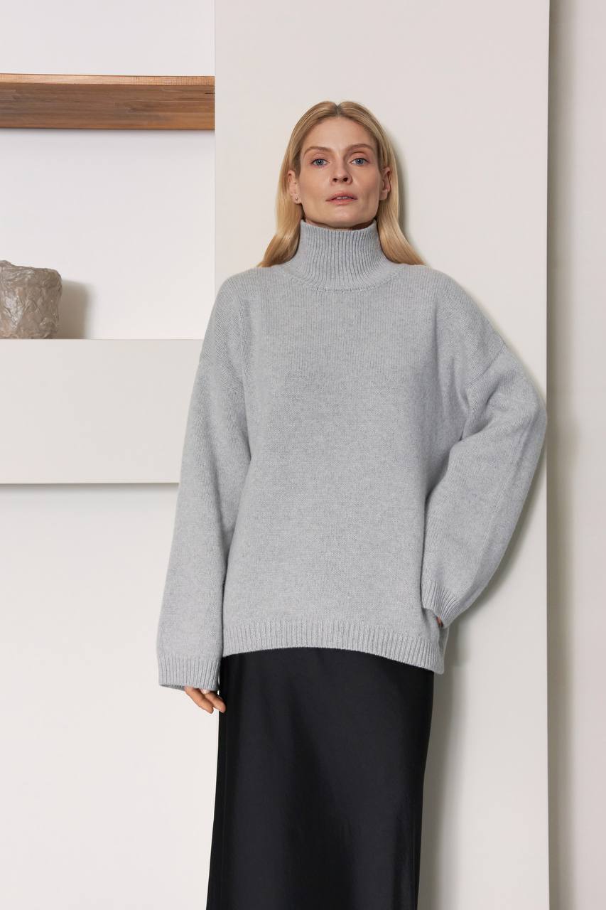 High neck sweater in merino wool and cashmere