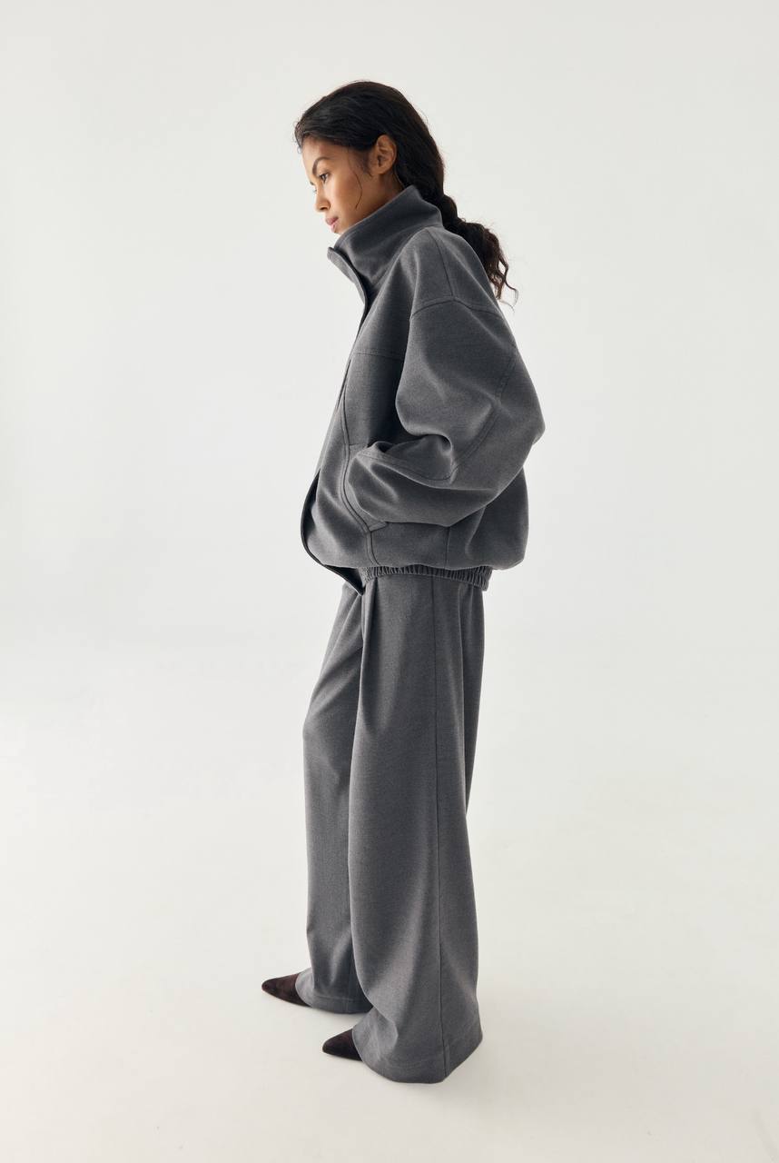 Об’ємний бомбер з вовни