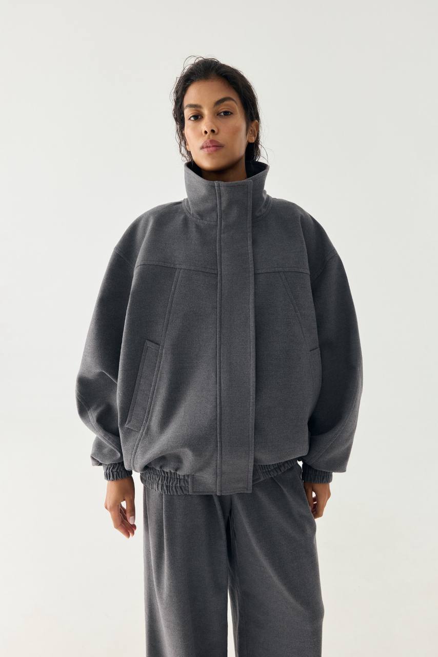 Об’ємний бомбер з вовни