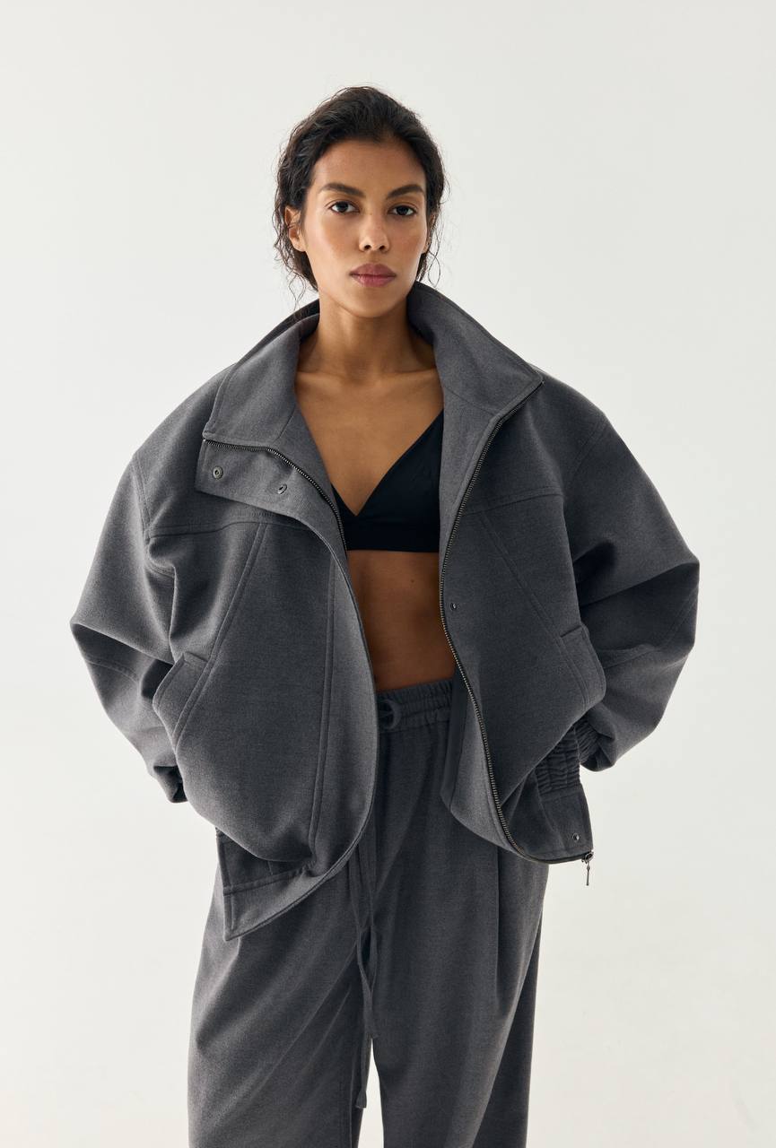 Об’ємний бомбер з вовни